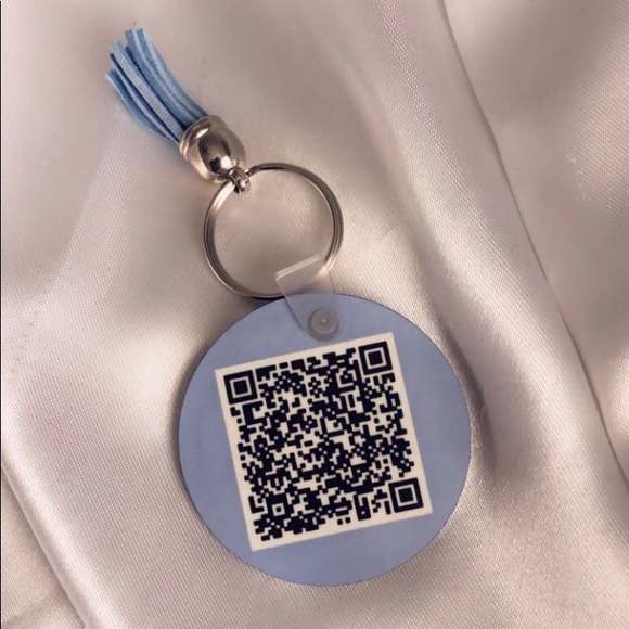 Matching Couples Scannable Keychains | Love Song Custom Valentine’s Day Gift - Picture 3 of 4